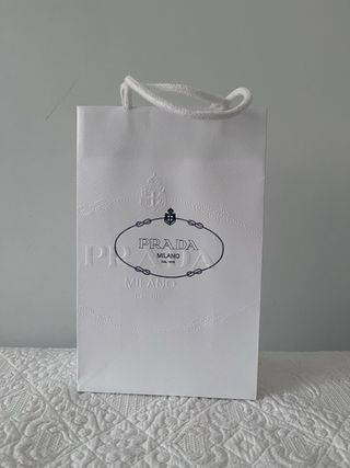 Bolsa de papel Prada
