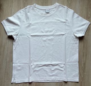Camiseta Bershka manga corta blanca