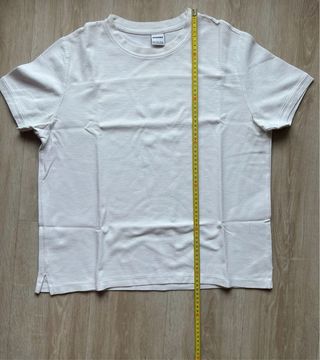 Camiseta Bershka manga corta blanca