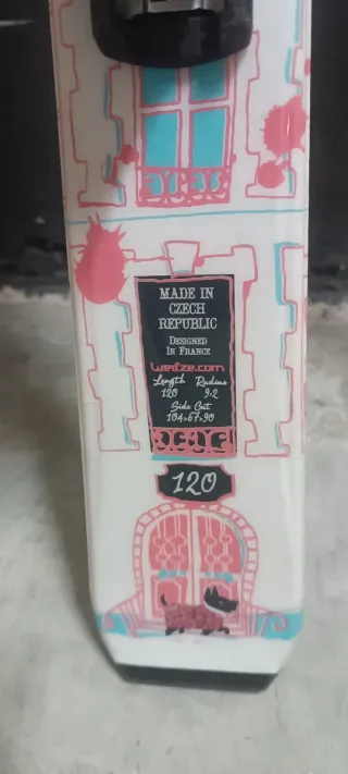 Esquís y bastones infantiles para iniciacion