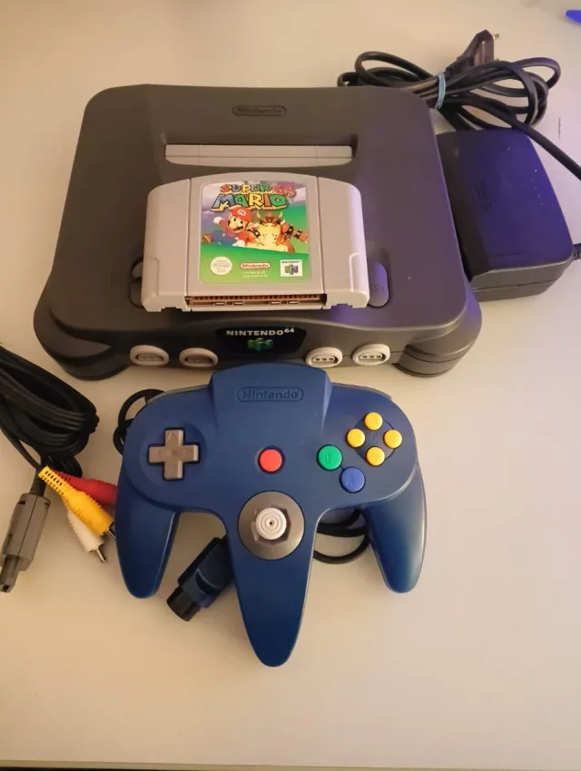 Nintendo 64 + Super Mario 64