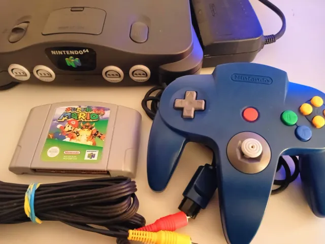 Nintendo 64 + Super Mario 64