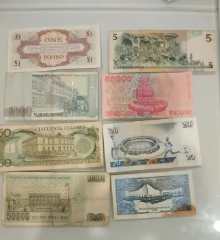 Lotto 27 Banconote varie varie: Pakistan, Perù, Eg