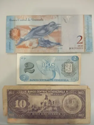 Lotto 27 Banconote varie varie: Pakistan, Perù, Eg