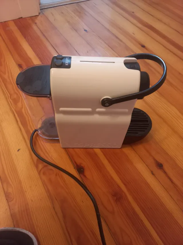 Cafetera Nespresso Krups