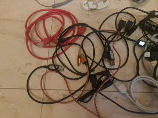 Lote de Cables y Conexiones