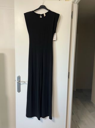Mono negro elegante