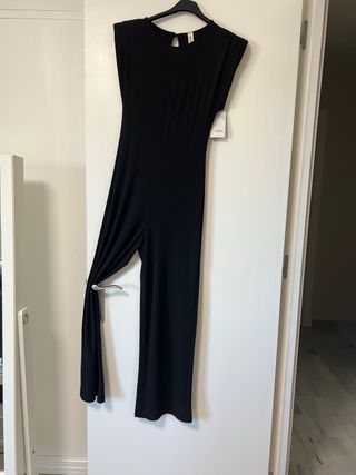 Mono negro elegante