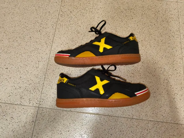 Zapatillas niño Munich Gresca
