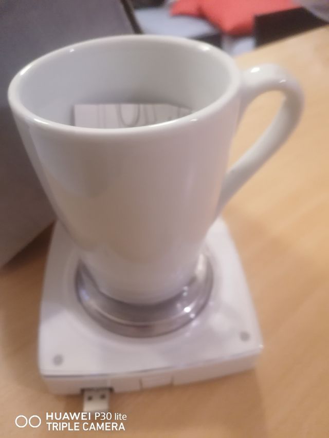 Idea regalo di Natale  Scalda bevande USB Balvi