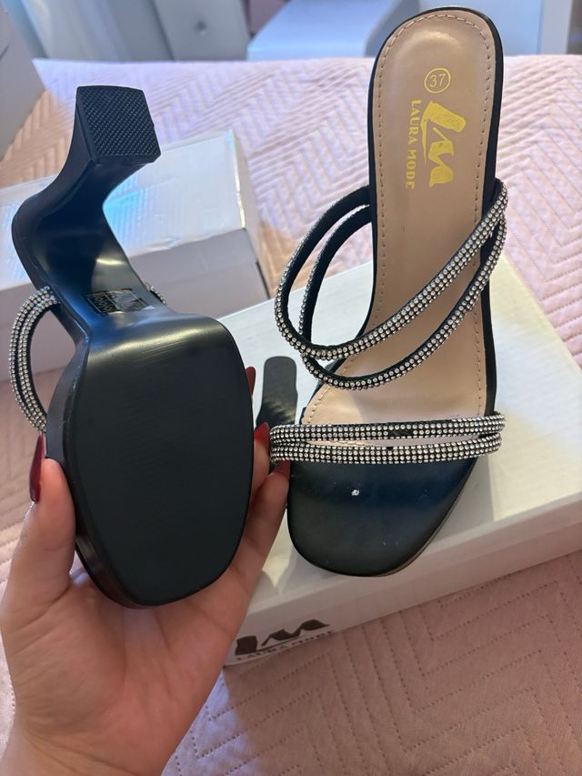 Tacones Laura Mode Negros Talla 37