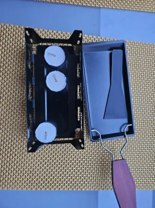 Mini BBQ con pala de madera