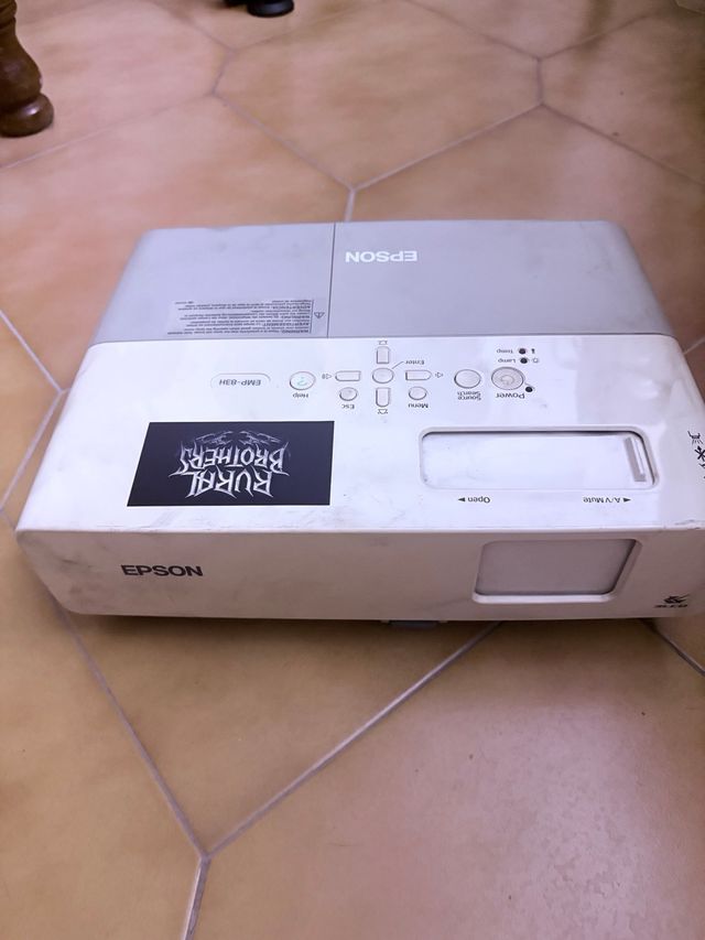 Lote 2 Proyectores Epson y BenQ Blancos