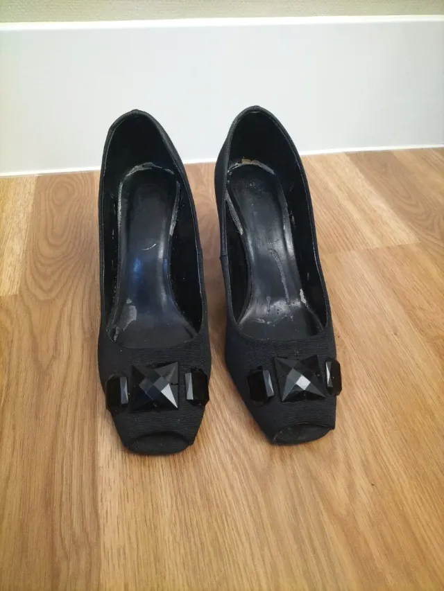 Zapatos de tacón negros talla 37