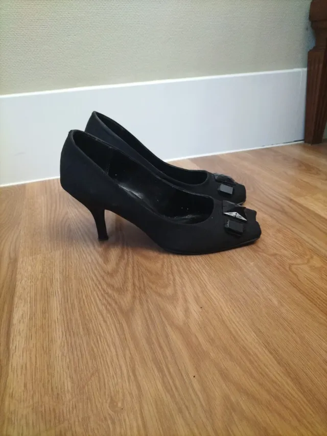 Zapatos de tacón negros talla 37