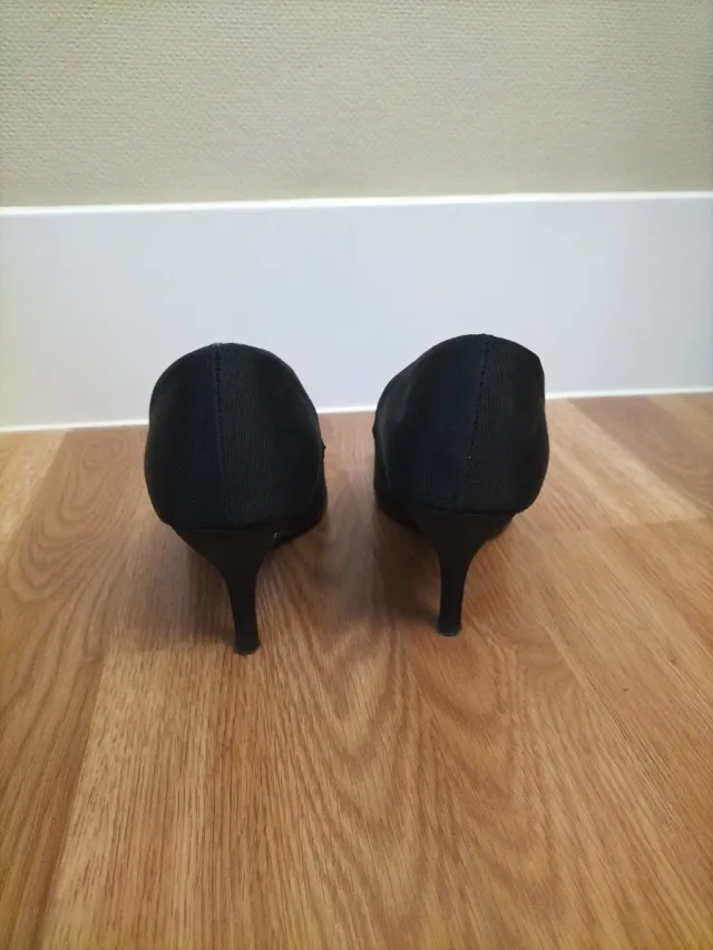 Zapatos de tacón negros talla 37