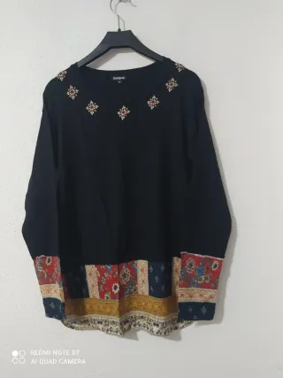 Blusa Desigual Negra Bordada Talla XS
