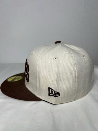 Gorra New Era 59FIFTY Padres Talla 7 1/4