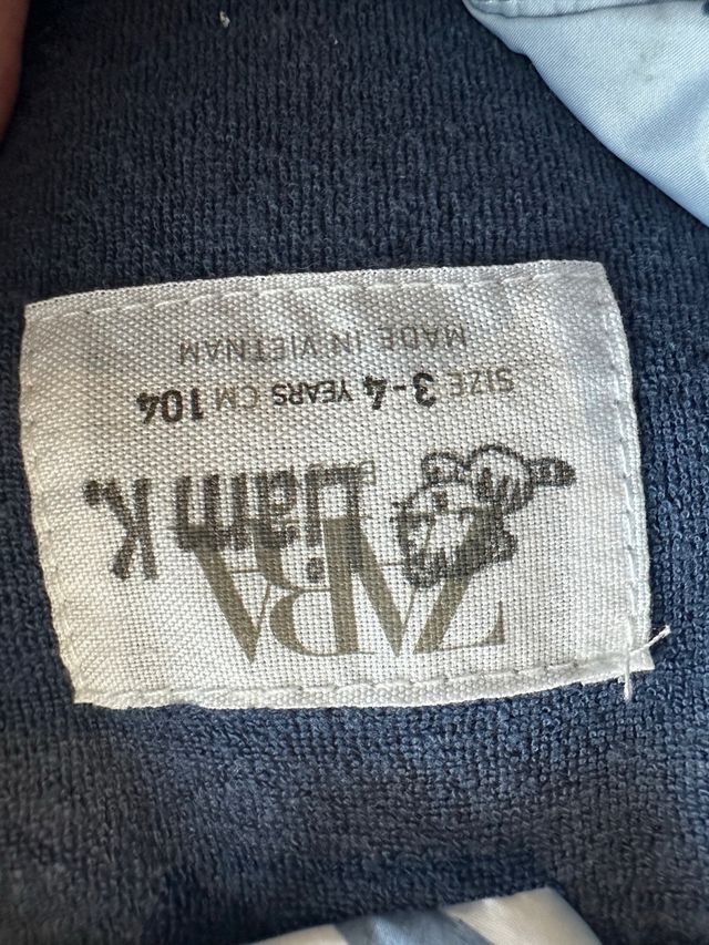 Chaleco acolchado Zara niño estrellas T.104cms