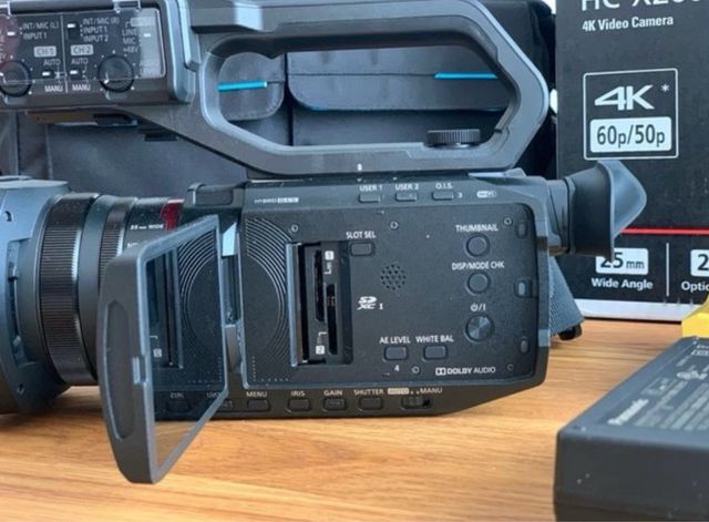 Panasonic HC-X2000 4K