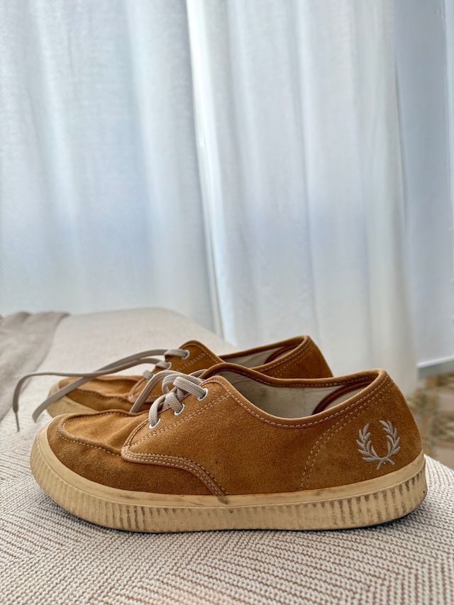 Zapatos Fred Perry Marrones