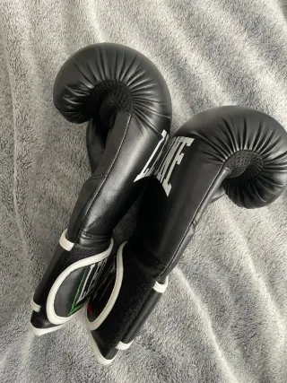 Guantes de boxeo leone 12 oz