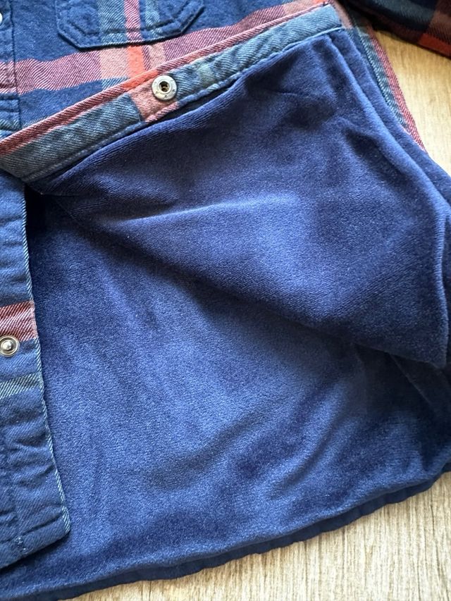 Sobrecamisa Zara forrada niño T.104cms