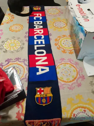 BufandaFC Barcelona y gorra de la selección españa