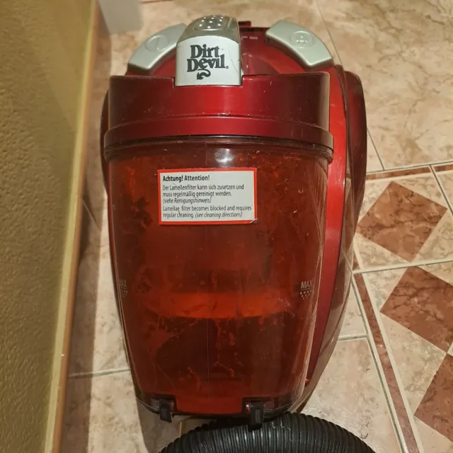 Aspiradora Dirt Devil Roja