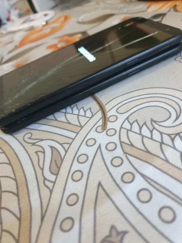 Confezione da 2 Samsung Galaxy J6 Nero