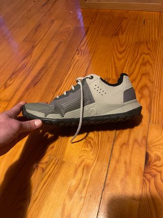 Zapatillas Trail Adidas Five Ten Grises Naranja