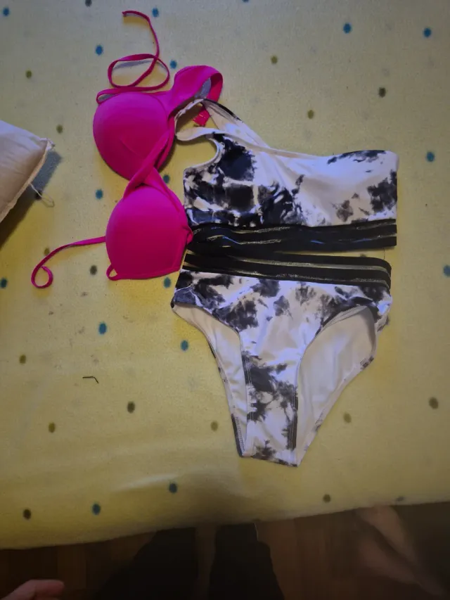 Bikini multicolor y rosa