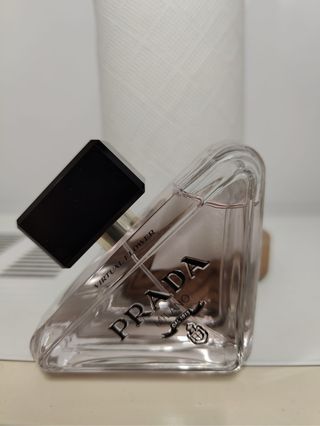Perfume Prada Virtual Flower