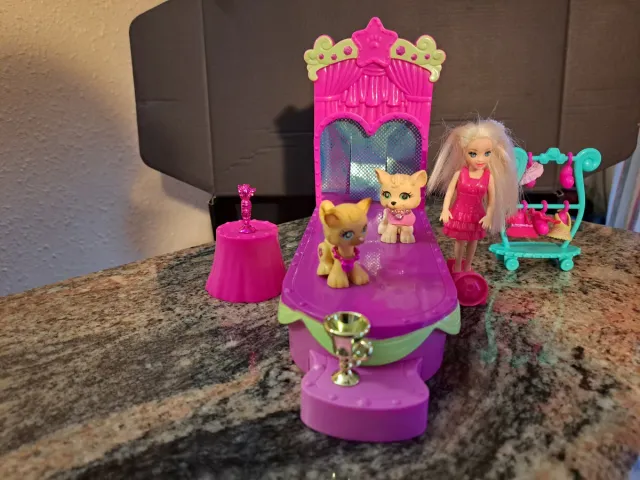 POLLY POCKET - PASARELA DE MASCOTAS