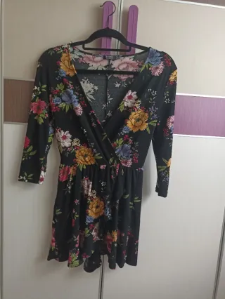 Vestido floral Bershka Talla S