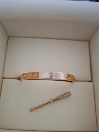 Pulsera tipo Cartier Love