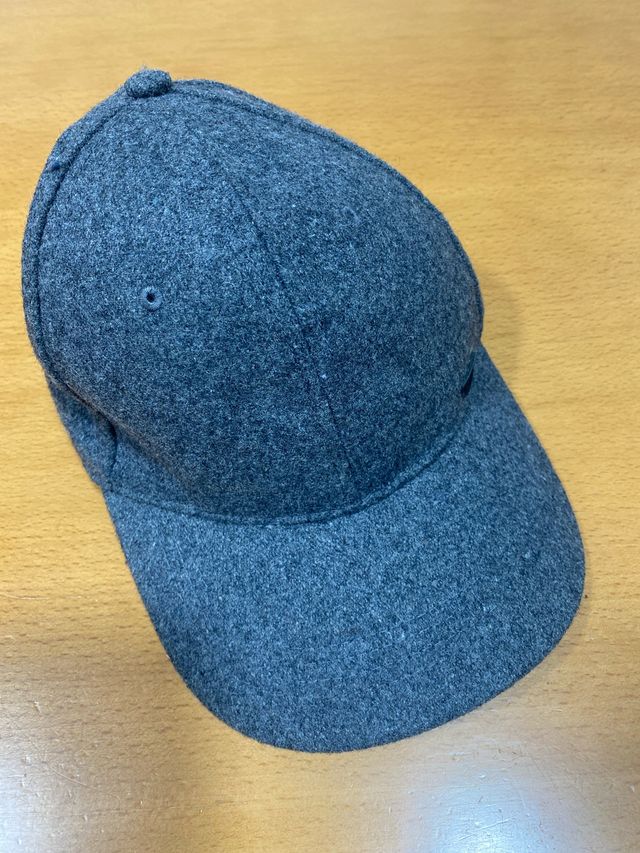 Gorra caballero gris