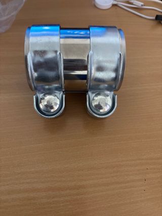 Abrazadera para tubo de escape