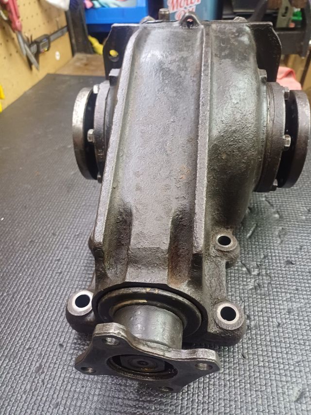 Grupo corto4.27 BMW E21