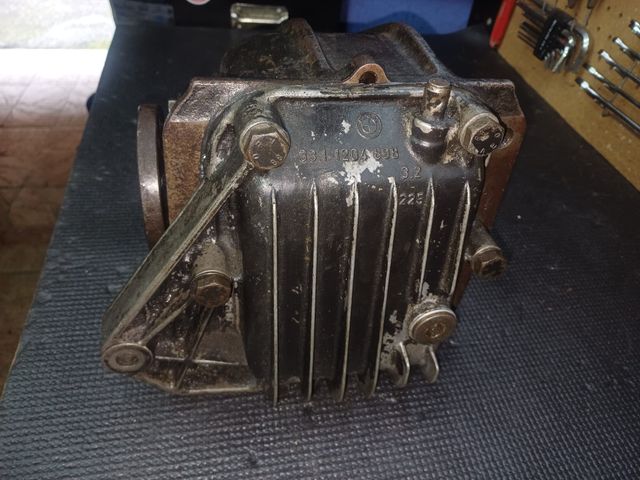 Grupo corto4.27 BMW E21