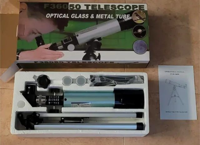 Telescopio con trípode