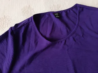 Túnica morada mujer