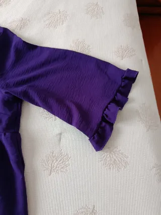 Túnica morada mujer