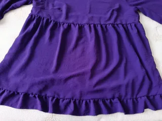 Túnica morada mujer