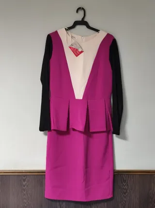 Vestido manga transparente negro y fucsia