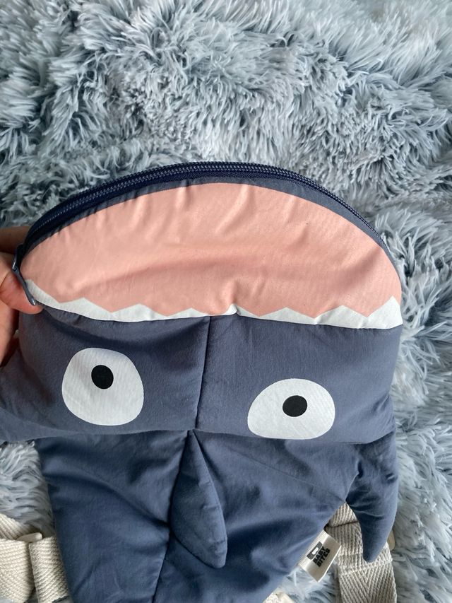 Mochila Tiburón Guardería