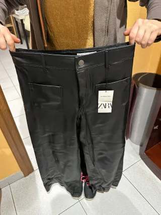 Pantalones Zara Negros Talla 42 Nuevos