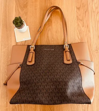 Bolso Michael Kors Voyager