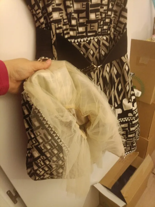 Vestido estampado beige y negro