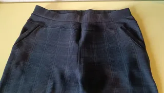 Lote 4 Pantalones Talla XL a 2€ todo salen 0'50